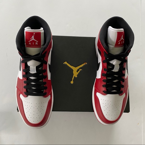 Jordan 1 Mid Chicago (2020) Brand New Mens 10 B&R - Picture 11 of 14